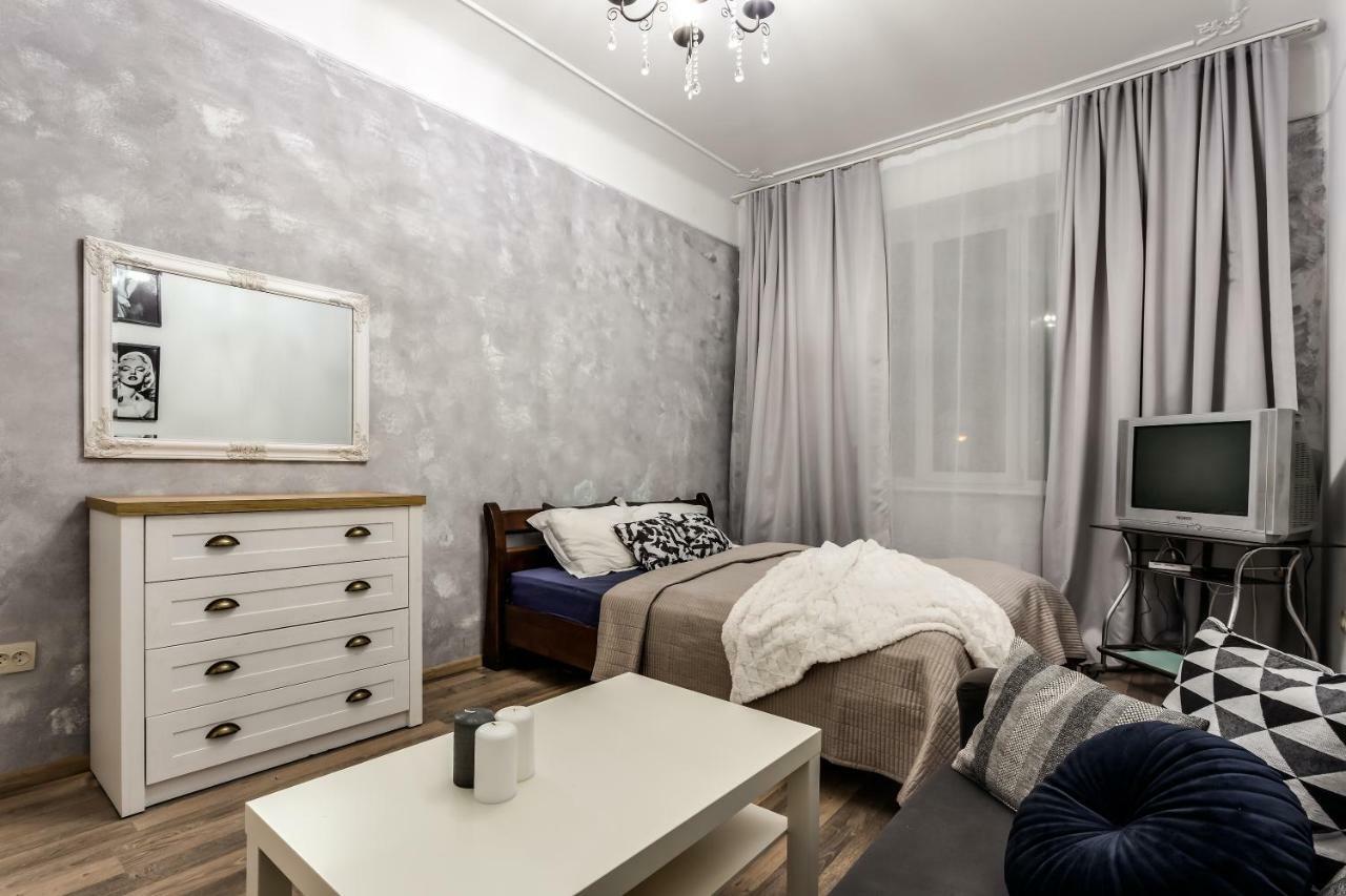 Apartment On Sharanevycha Lviv Exterior photo