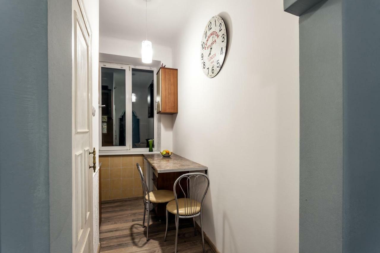 Apartment On Sharanevycha Lviv Exterior photo